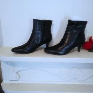 NWOT IMPO Black Booties